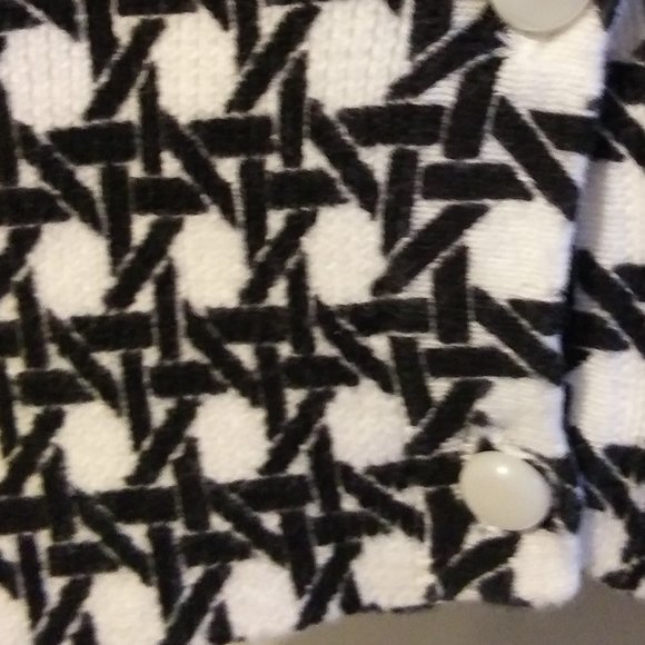 π Ann Taylor B&W Lightweight Fine Cotton Sweater Cardigan - Picture 7 of 8